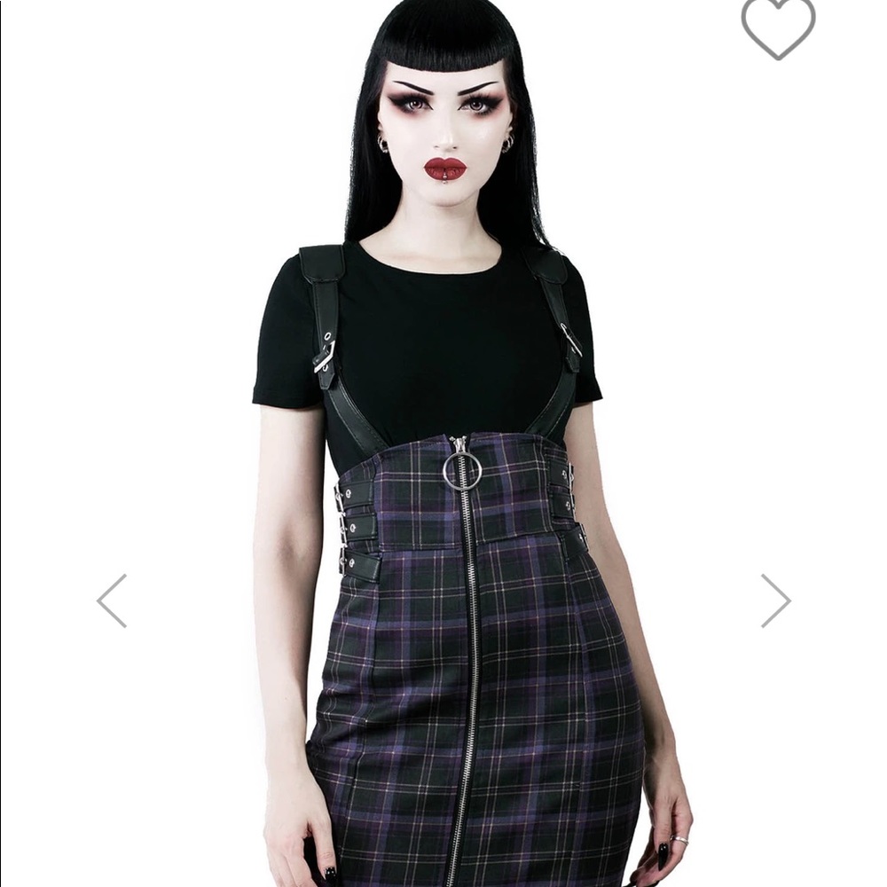 Temptress dress in black